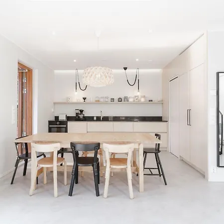 Stunning 7bed & House W/ Pier & Sauna * Lempäälä